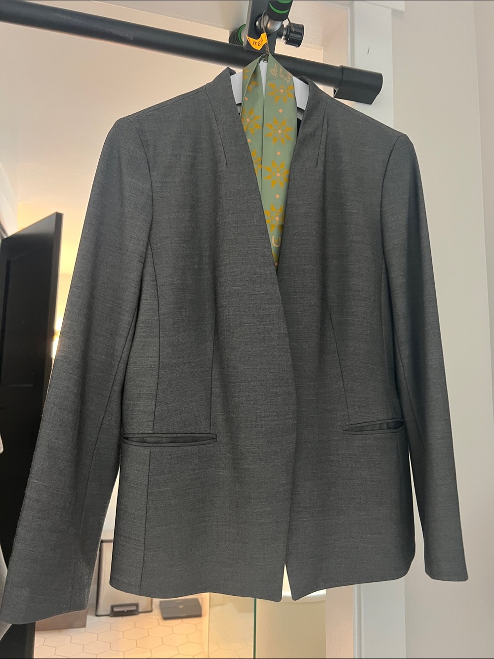Women's Ann Taylor Gray Open-Front Blazer - Modern Professional Layer
